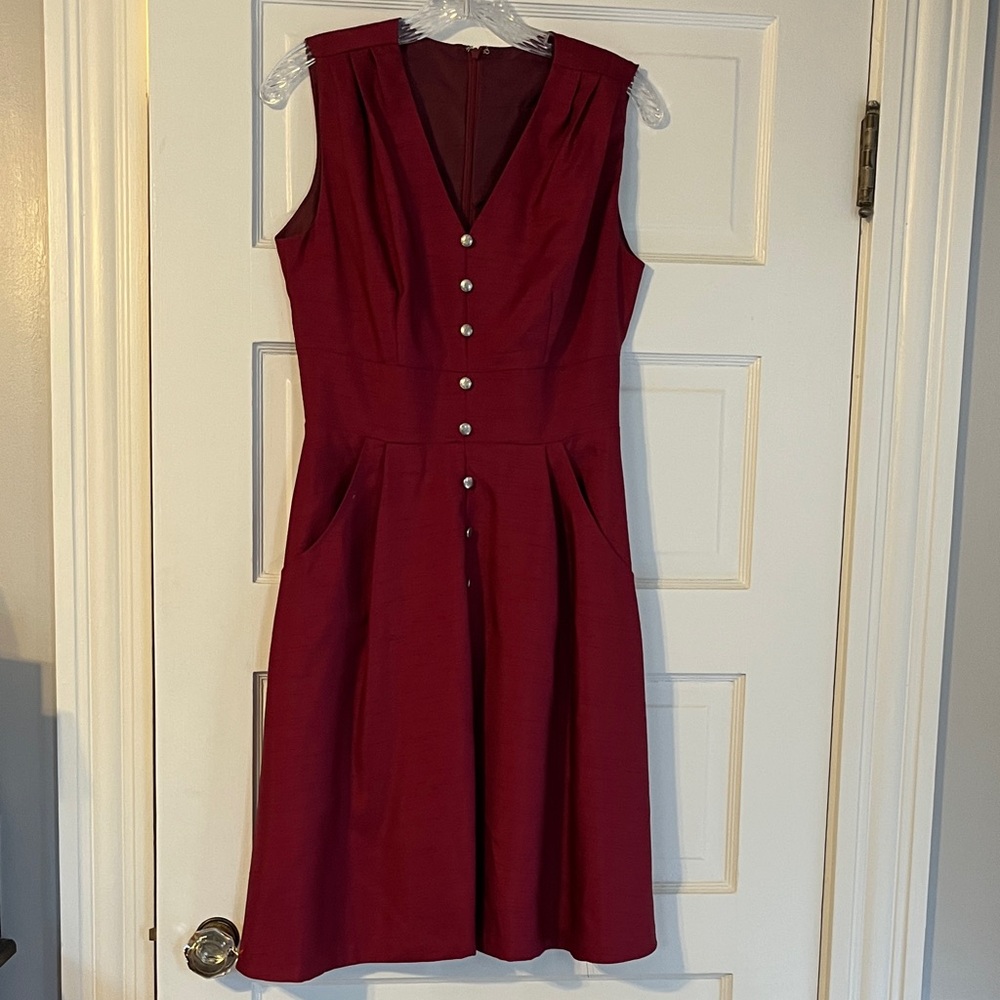Small Sleeveless V-Neck A-Line Dress in Wine Cranberry Pockets